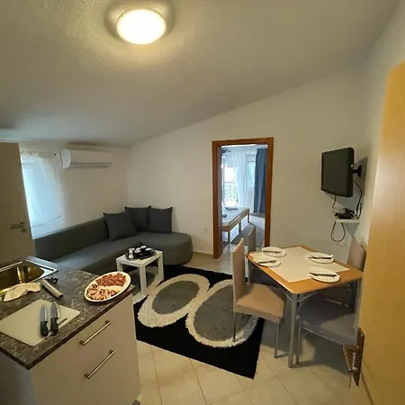 Apartmán Semi *